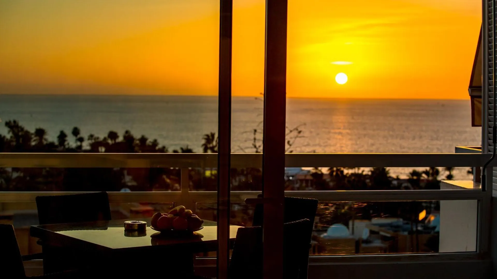 Ponderosa 619: Oceanview Apartment Near Siam Park Playa de las Americas
